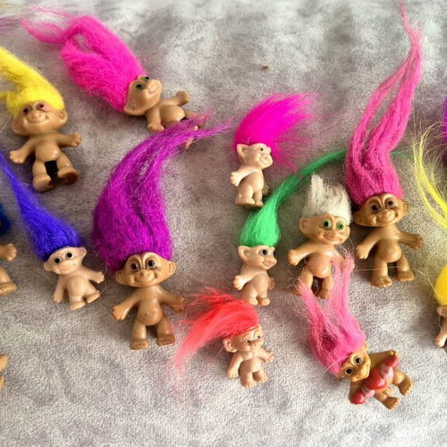 Ehouledes figures used, pack with pencil holders