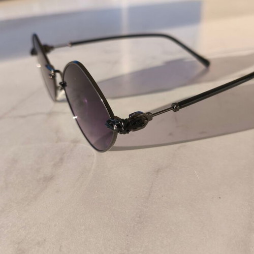 Sunglasses with purple lenses like new, black