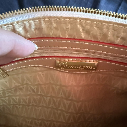 La tour Eiffel crossbody bag like new, white and beige