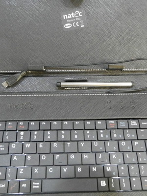 Natec keyboard case with Micro USB for 7'' tablet like new
