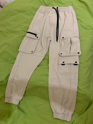 Cargo pants Bershka size S like new, beige