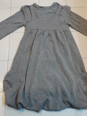 Benetton grey dress like new for 10-12 years old