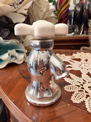 Avon Vintage Cologne Bottle used, collectible