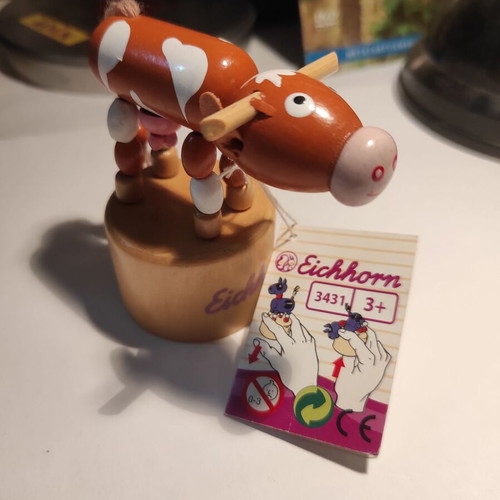 Eichhorn wooden cow figure like new