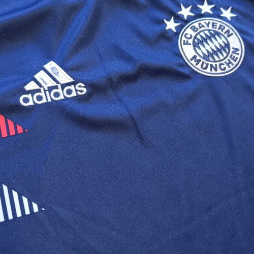 Pre-match Bayern Munich Adidas training jersey 2018 used, size S