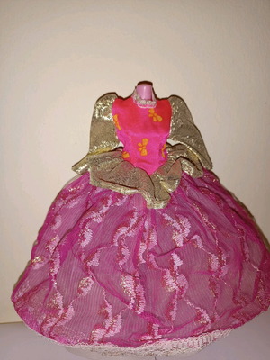Vintage Barbie dress like new with gold details