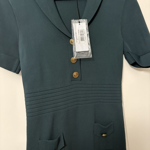 Guess dress new, green with gold buttons, elastic fabric