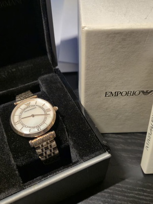 Emporio Armani Gianni T-Bar AR1909 women's watch, rose gold