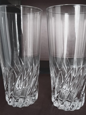 Glass water and beer glasses with embossed design, set of 2