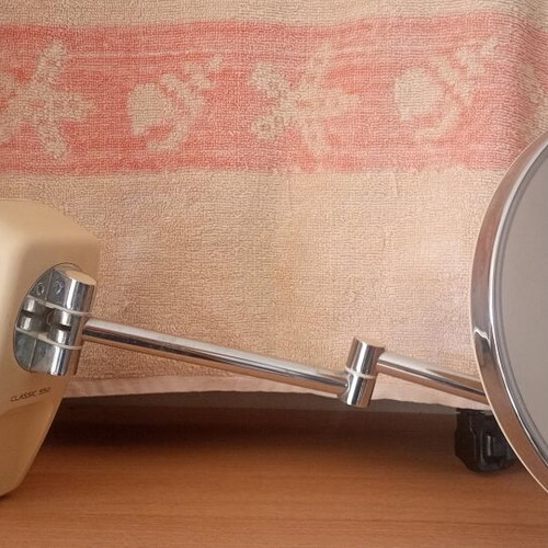 Magnifying wall mirror for bathroom new
