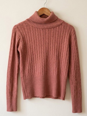 Turtleneck sweater fine knit like new, rotten apple color, size S
