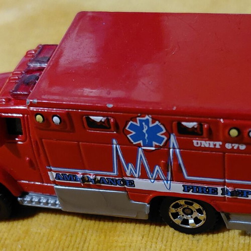 Matchbox Ambulance MB679 red toy vehicle