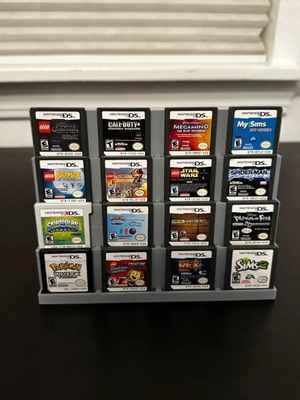 Nintendo DS cartridge stand new