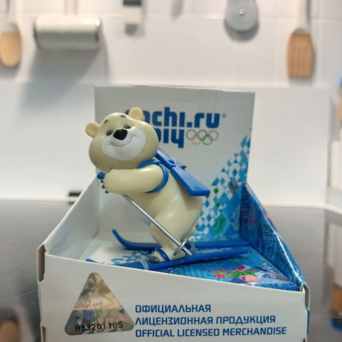 Mascot of the 2014 Winter Olympic Games new, white bear