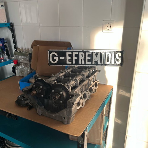 Mercedes CLK 200 Kompressor W209 cylinder head cover 271 like new