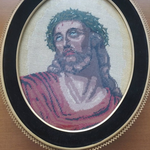 Handmade Gobelin Needlepoint Jesus in Oval Frame with Velvet mint