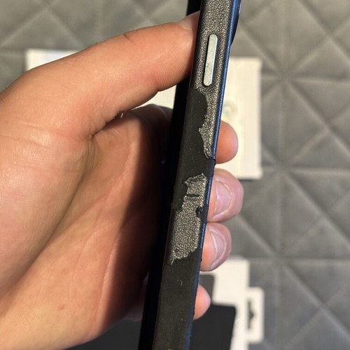 iPhone 13 Pro Max cases used, Cosy leather and Puro wallet 2 in 1
