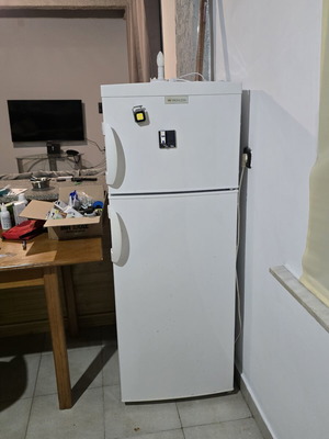 Refrigerator, auxiliary, very good condition
