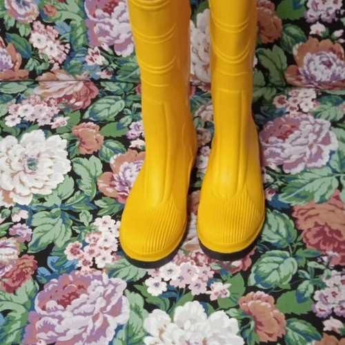 Yellow galoshes boots size 39/40