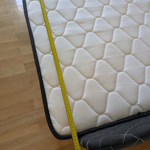 Folding bed 90 x 200 cm with mattress, like new