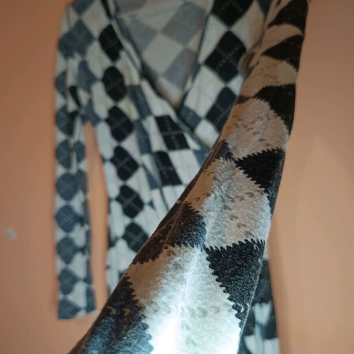 Wrap dress with argyle pattern long sleeve, new, size M