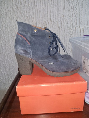 Roadsign blue suede ankle boots used, size 37