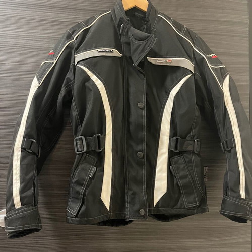 Motorcycle jacket used, size small, with removable thermal lining