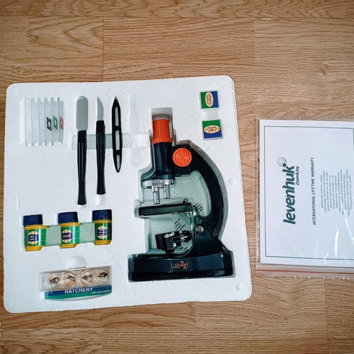 Labzz M2 Microscope by Levenhuk new