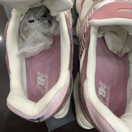 New Balance pink sneakers size 40