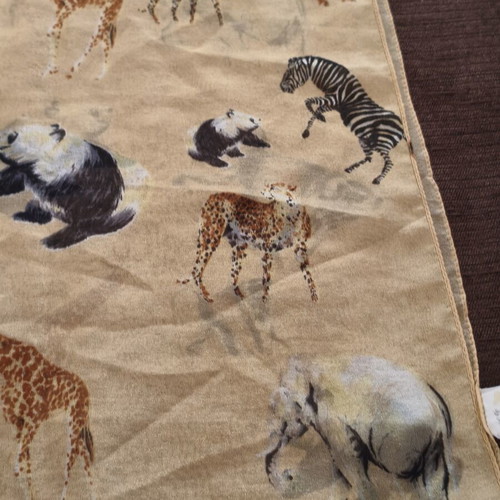 Long scarf with African animal prints like new, beige-champagne