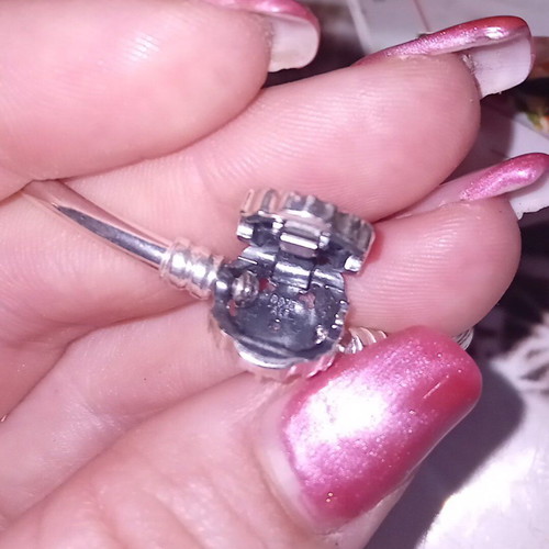 Pandora bracelet genuine, like new, gray size 17