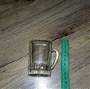 Shot glasse in the shape of mini beer mug