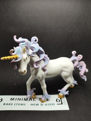 Unicorn ELC ретро употребявана фигура 13x15 см