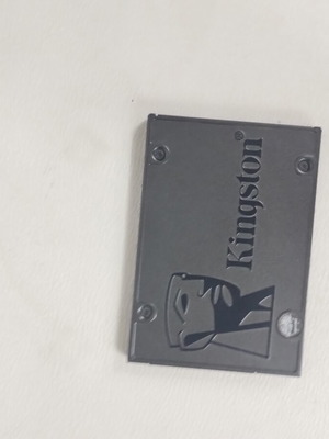 Kingston A400 960GB 2.5-inch SATA III SSD (SA400S37/960G)