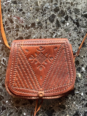Leather shoulder bag brown like new