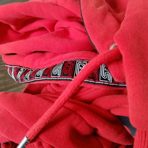 Superdry cropped sweatshirt like new, size large, red