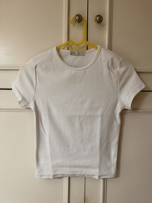 Bershka white cotton T-shirt like new, size L