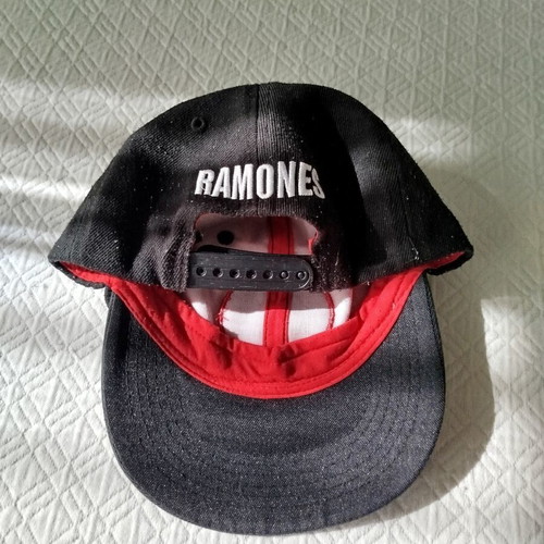 Ramones kids cap used, adjustable clip, black and white