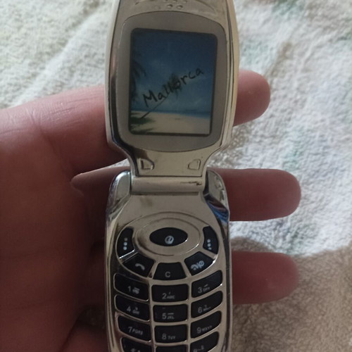 Lighter used, mobile phone shaped