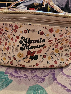 Disney Minnie Mouse toiletry bag like new with floral design