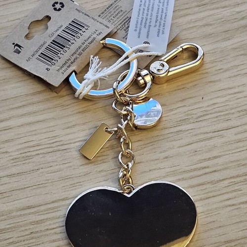 Carpisa keychain heart with initial I new with tags