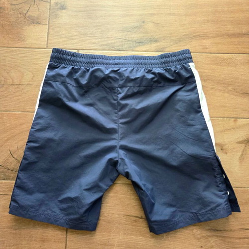 Reebok Bermuda shorts medium size used, dark blue and white