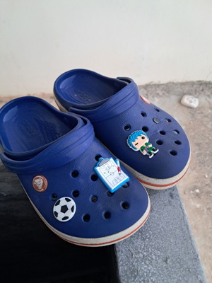 Παιδικά Crocs μπλε νούμερο 29-30 μεταχειρισμένα