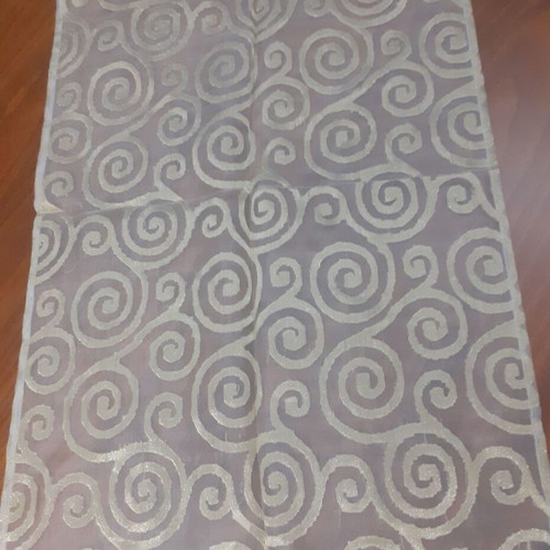Table runner with gold design 1.59m new