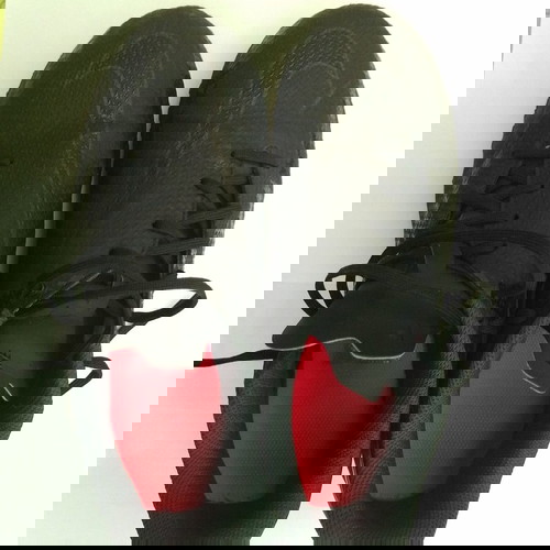 Αθλητικά παπούτσια ποδοσφαίρου σαν καινούργια, μέγεθος 39