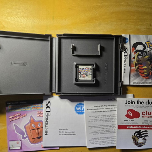 Pokémon Platinum Version Nintendo DS game, USA edition, complete in box