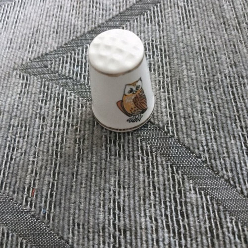 Porcelain thimbles collection like new, pack of 8 pieces