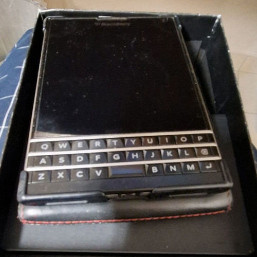 Blackberry Passport Black 32GB used, QWERTY keyboard