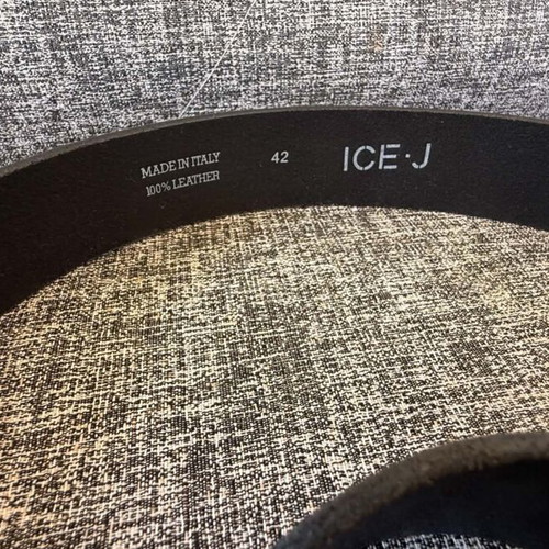Iceberg IceJ leather belt like new, 105 cm, black and red