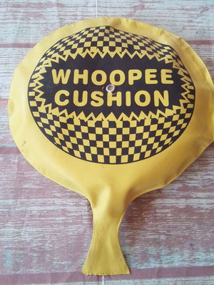 Whoopee cushion joke prank like new